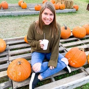 Meet your Posher, Ashlee